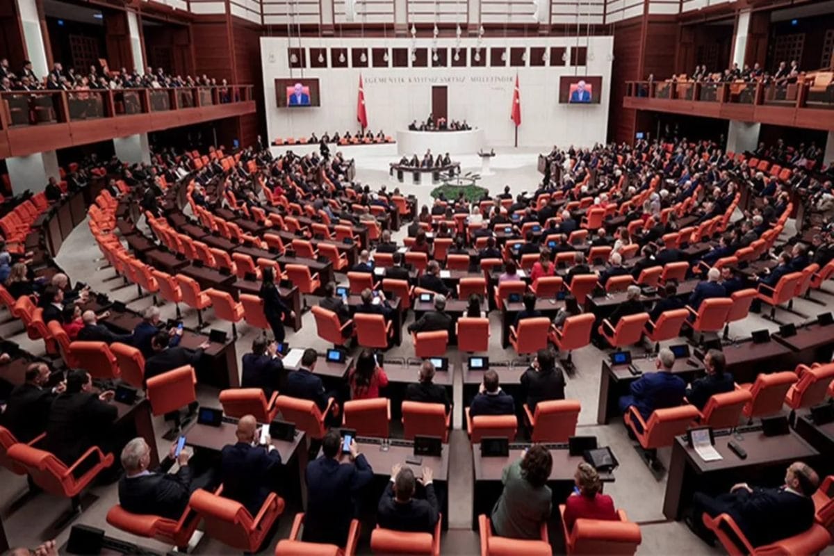 455 Bin Yatırımcının Gözü Meclis'te: Kritik Fon Mesaisi Başlıyor