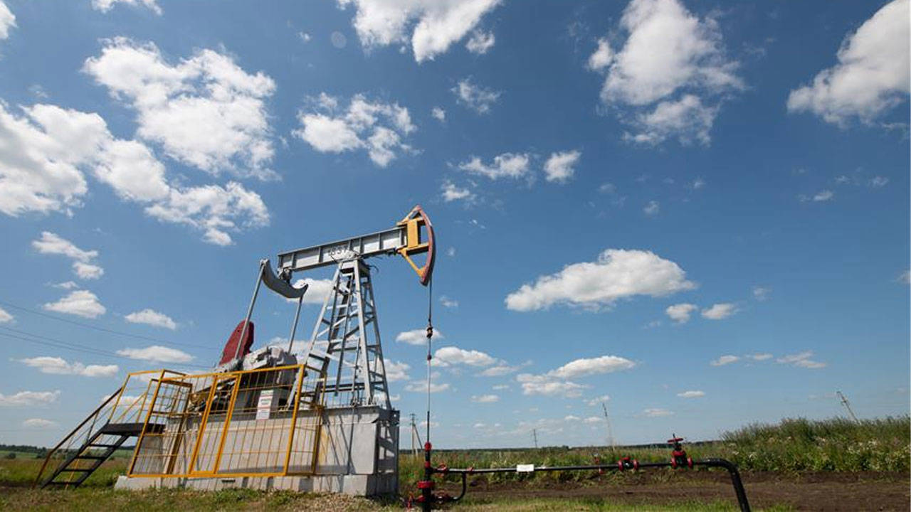ABD-İran Gerilimi Tırmandı: Brent Petrol 100 Doları Aştı
