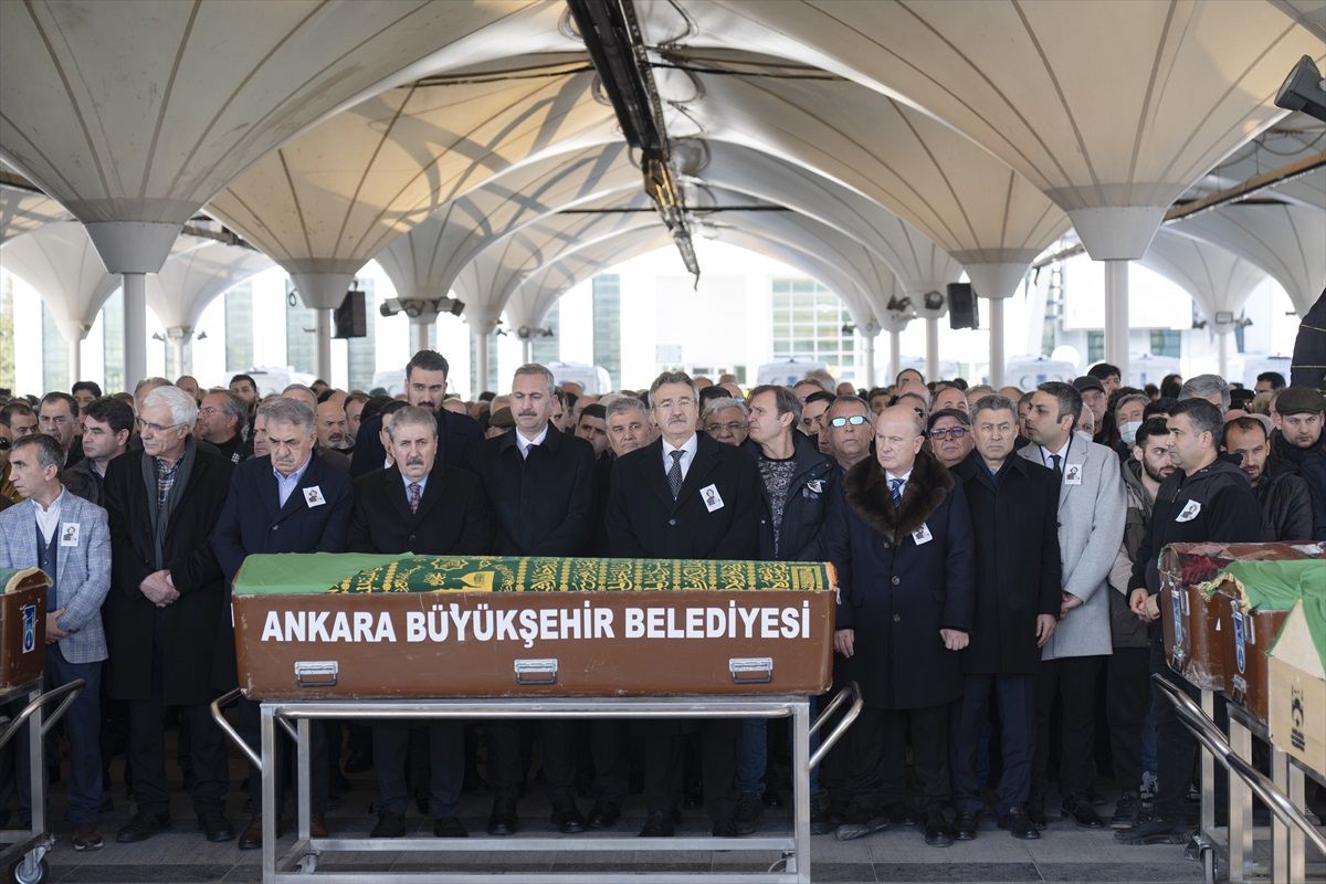 Abdullah Avcı'nın Annesi Feriha Avcı İstanbul'da Son Yolculuğuna Uğurlandı