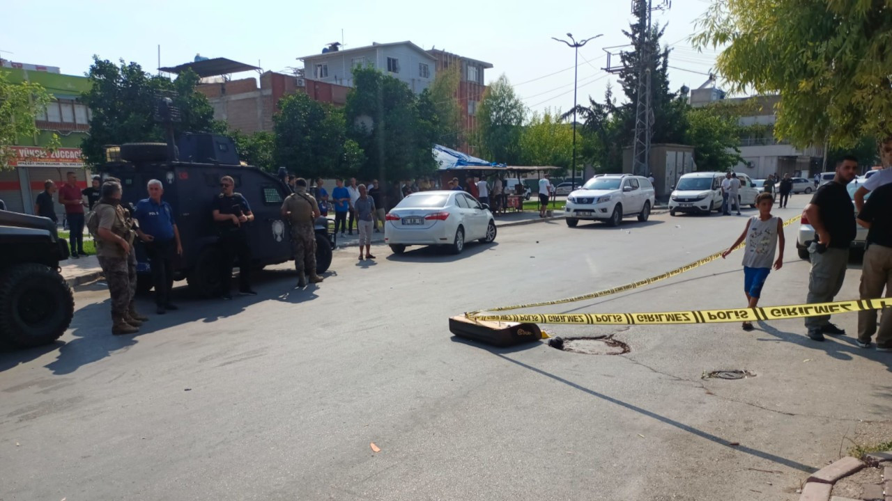 Adana'da Korkunç Silahlı Saldırı: 16 Yaşındaki Çocuk Başından Vuruldu