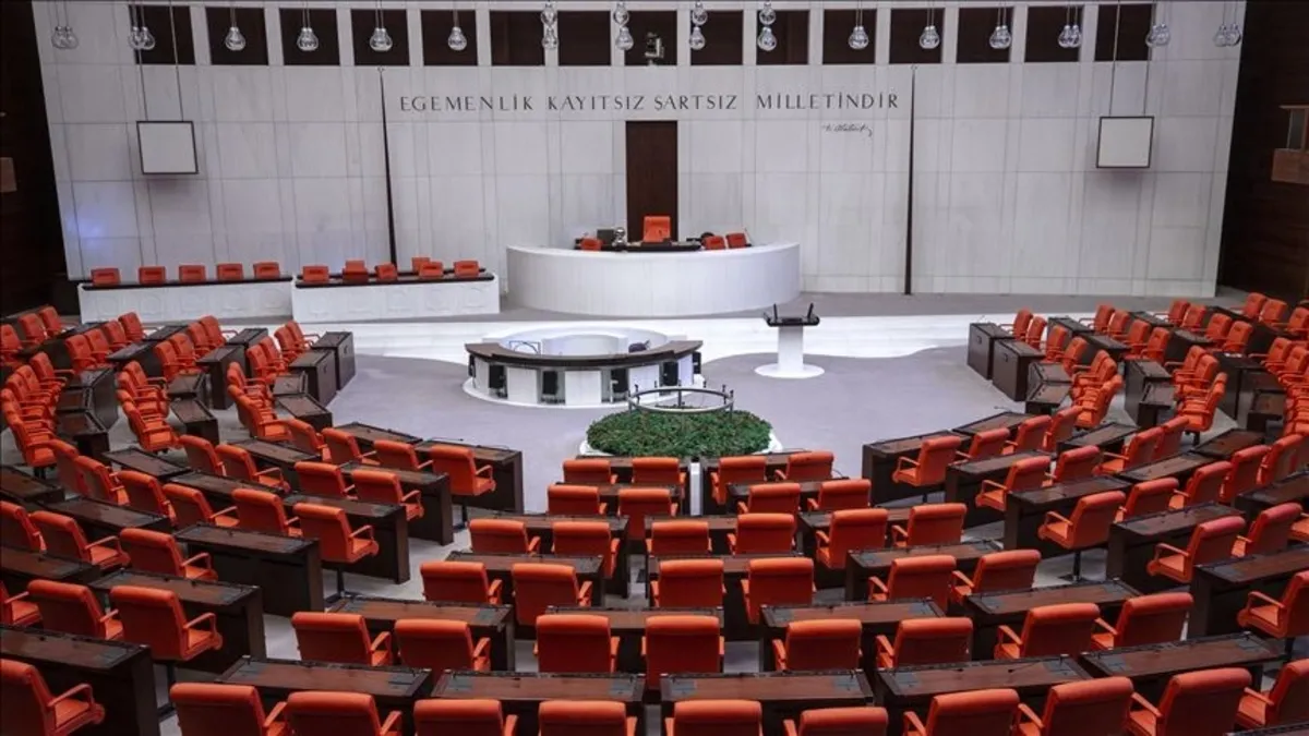 AK Parti'den Meclis'e Çerçeve Yasa Hamlesi: Vekillere Bilgilendirme Yapıldı