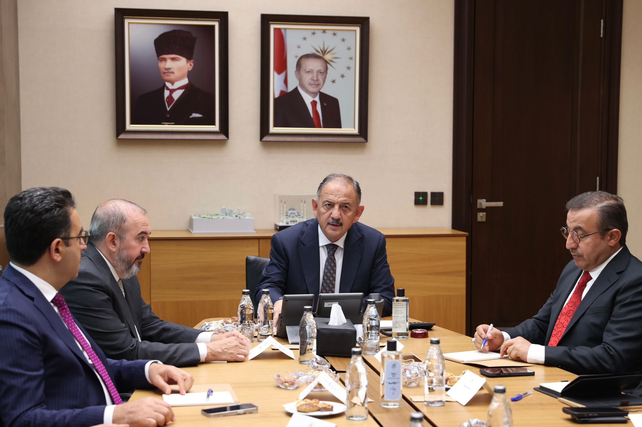 AKP'den 'Çerçeve Yasa' Açıklaması: Meclis Olağanüstü Toplantıya Çağrılabilir