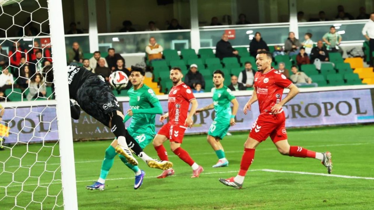 Amedspor, Erzurumspor FK'yı 3-0 Mağlup Ederek Süper Lig'e Galibiyetle Başladı