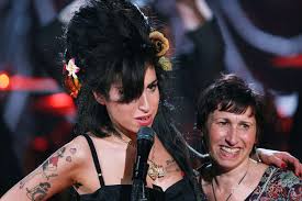 Amy Winehouse: Müzik Dünyasındaki Eşsiz Mirası ve Zamansız Vedası
