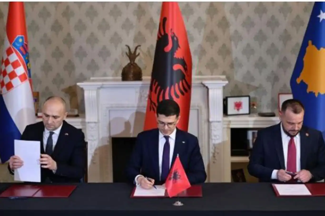 Avrupa'dan Çin'e Ortak Cephe: Savunma ve Ekonomi Hamlesi