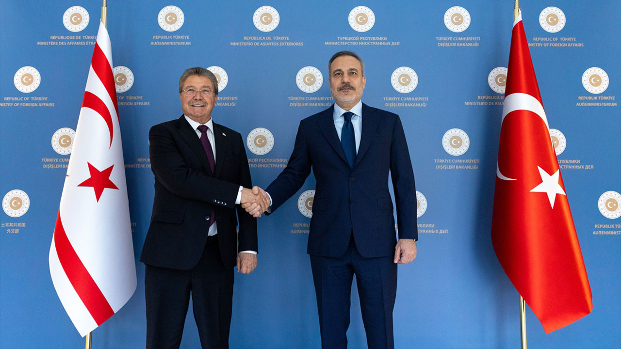 Bakan Fidan, KKTC Başbakanı Üstel ile Ankara'da Görüştü