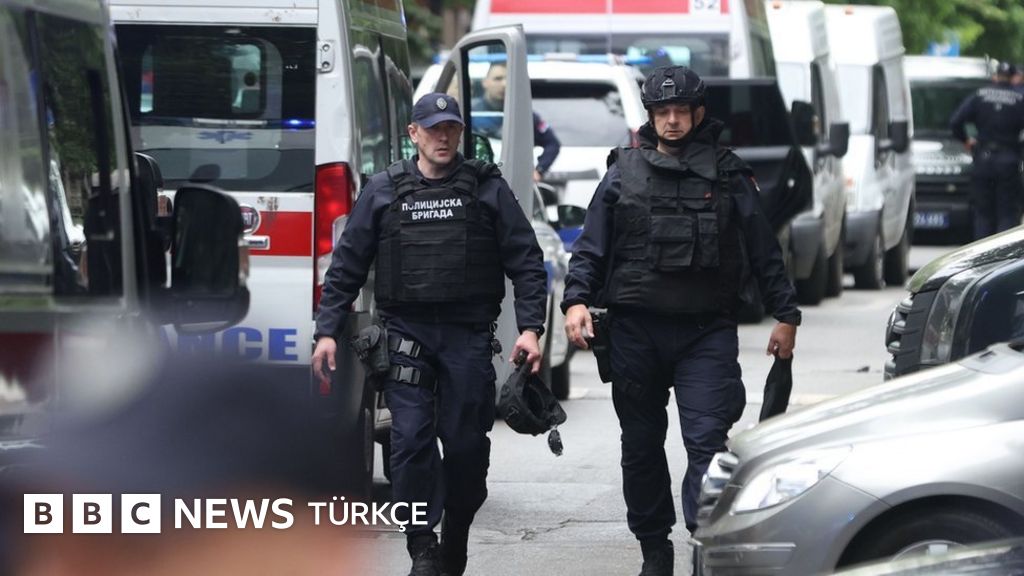 Başakşehir'de Okul Saldırısı Tehdidi: Polis Alarma Geçti