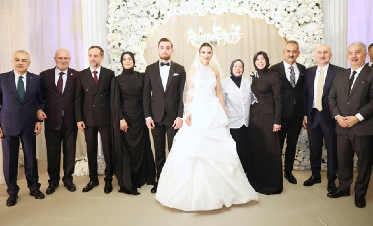 Başkanların Oğulları Evlendi: Siyaset ve İş Dünyası Düğünlerde Buluştu