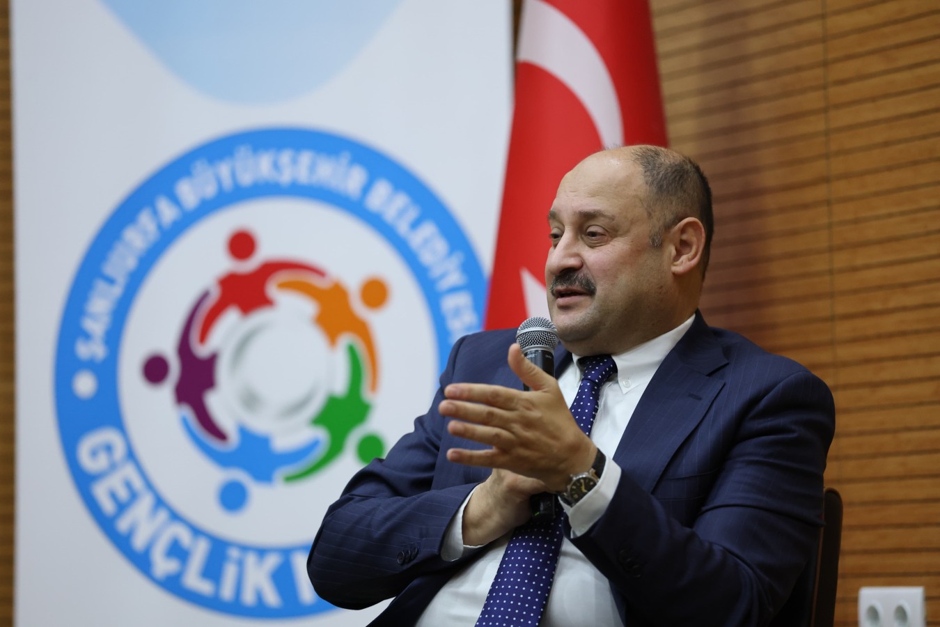 Belediyeler Hizmet Değil Siyaset Üretirse: Vatandaşın Beklentisi