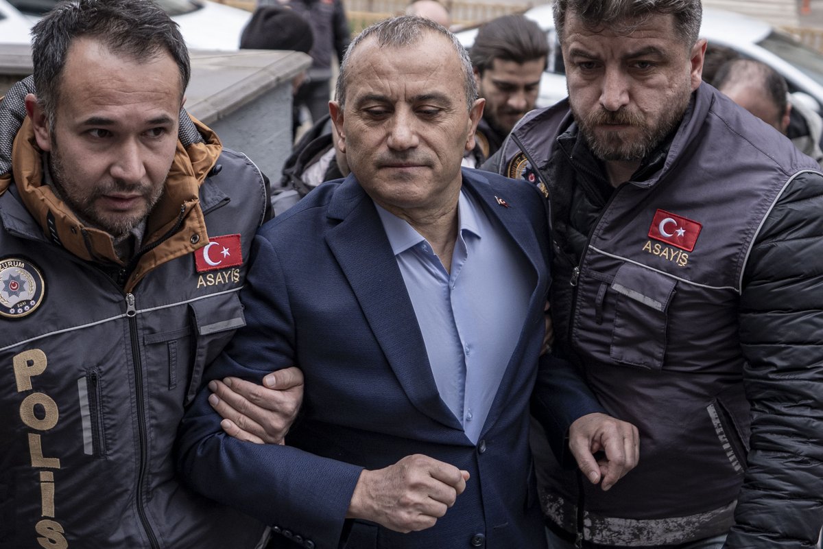 Bennu Gerede Hakkında 'Müstehcenlik' İddiasıyla Gözaltı Kararı Çıkarıldı