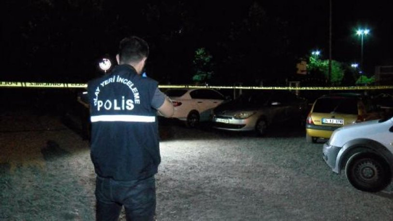 Berlin'de Polis Karakolu Önünde Silahlı Saldırı: 22 Yaşındaki Genç Ağır Yaralandı