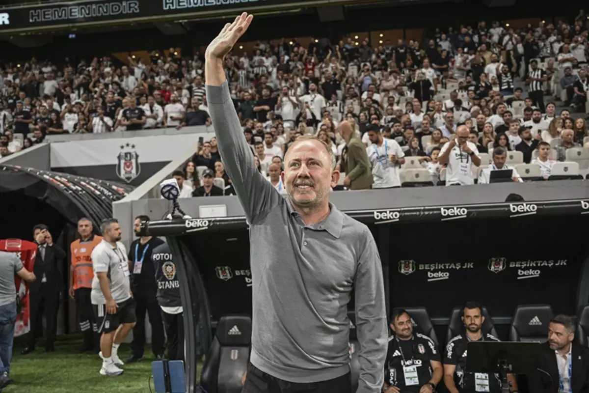 Beşiktaş'tan Çifte Takviye: ABD'li Forvet ve Oyun Kurucu Kadroda