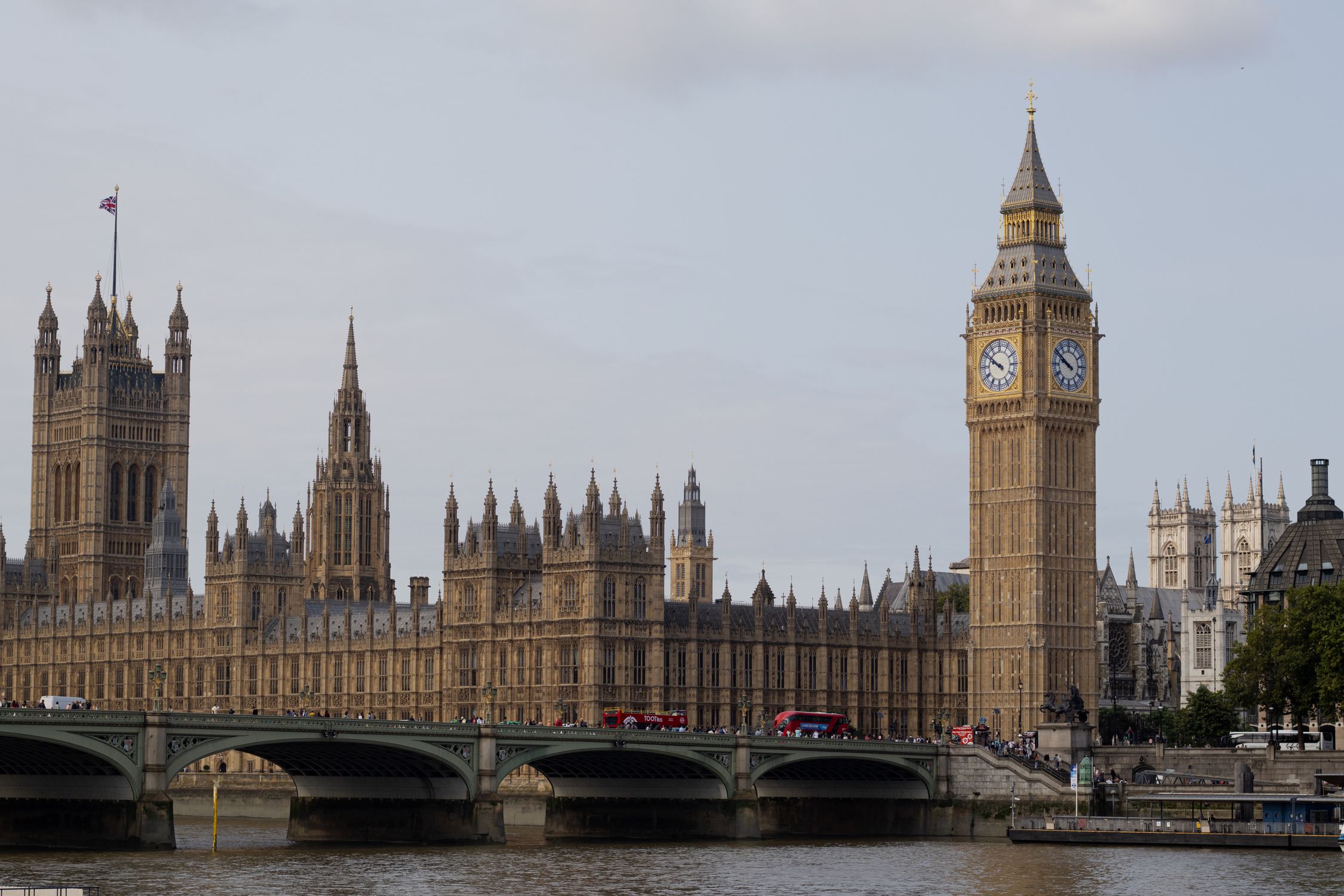 Birleşik Krallık'ın Dağılması İçin Tarihi İmza: Westminster Dönemi Bitiyor