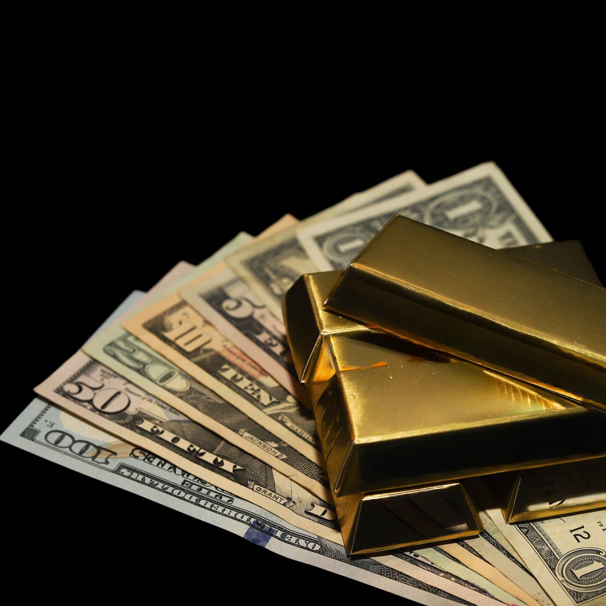 Bitcoin Hedefi 1 Milyon Dolar: Uzmanlardan Çarpıcı Uyarılar