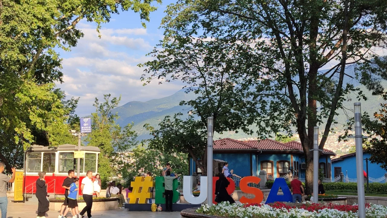 Bursa Hava Durumu: Sıcaklıklar Tırmanırken Yağış Uyarısı Geldi