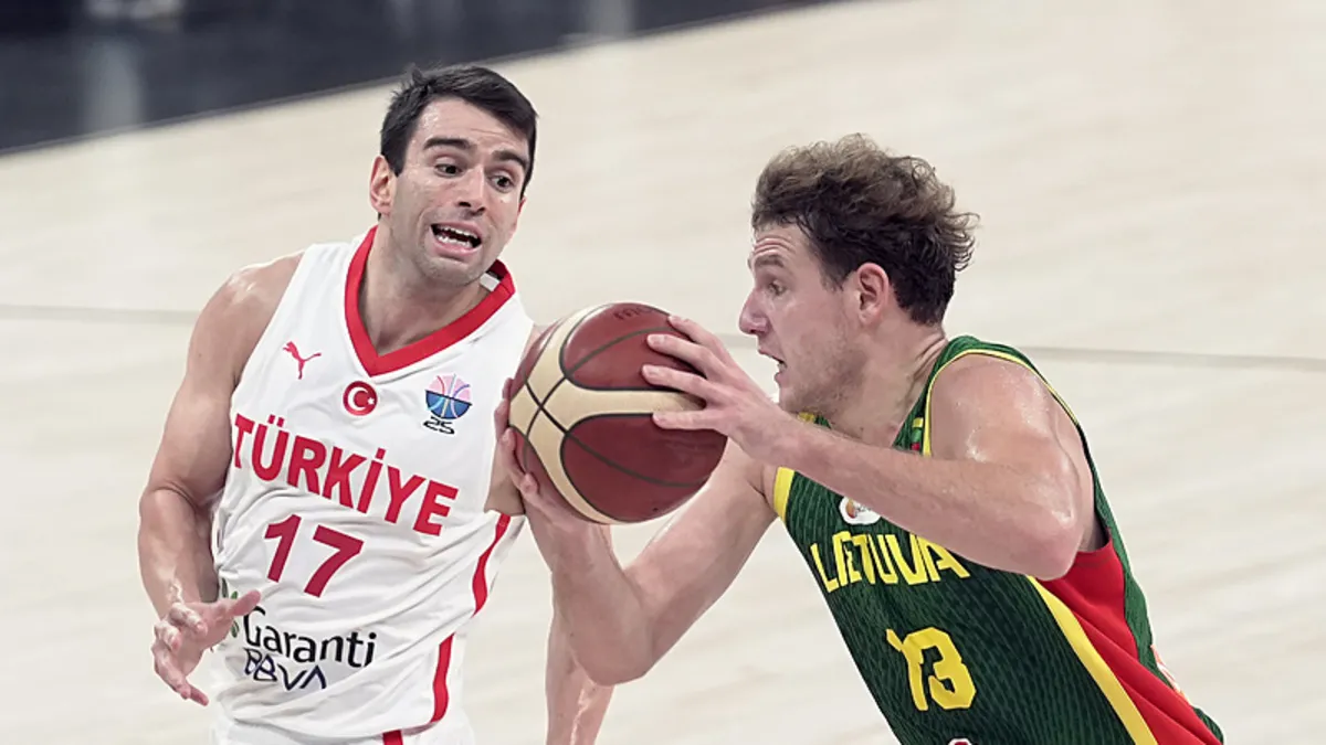 Cedi Osman Önderliğinde 12 Dev Adam, Litvanya'yı Farklı Mağlup Etti