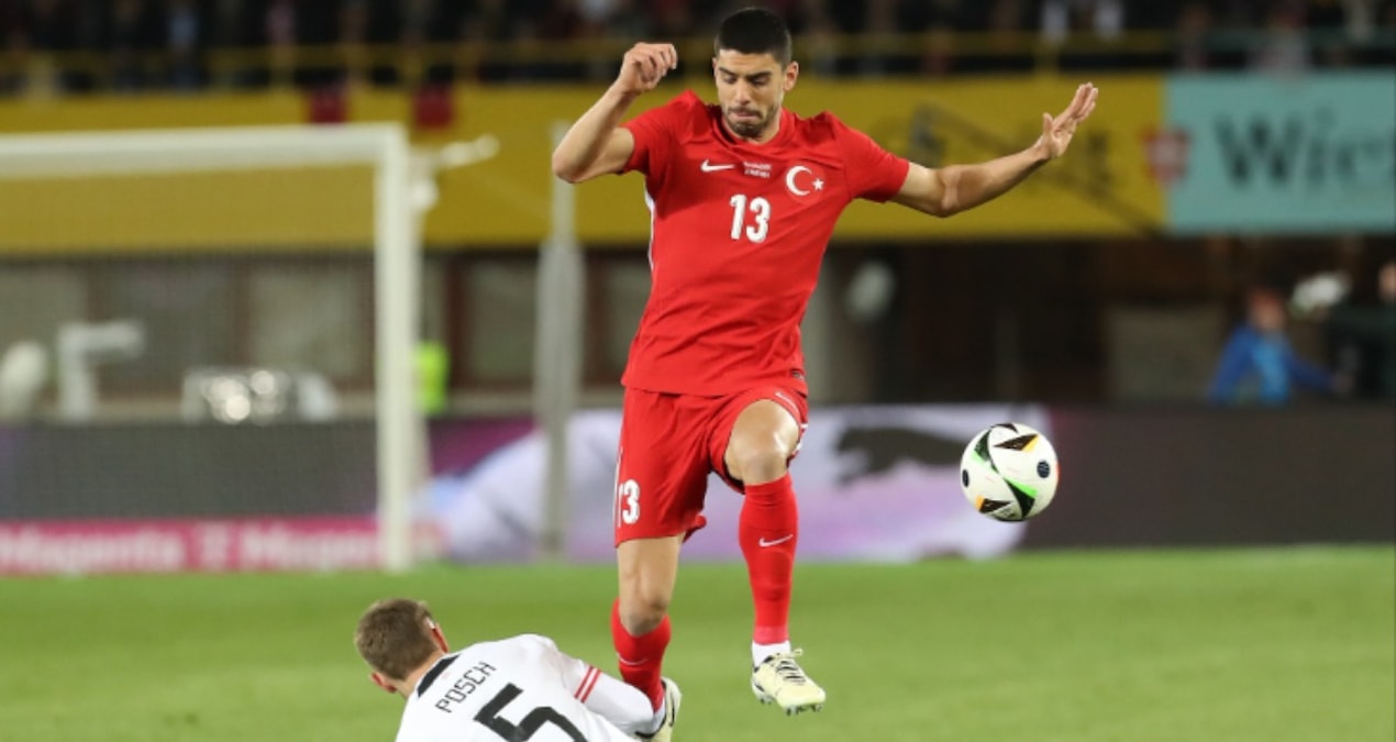 Cenk Özkaçar İçin Transfer Yarışı Kızışıyor: Beşiktaş ve Trabzonspor Devrede