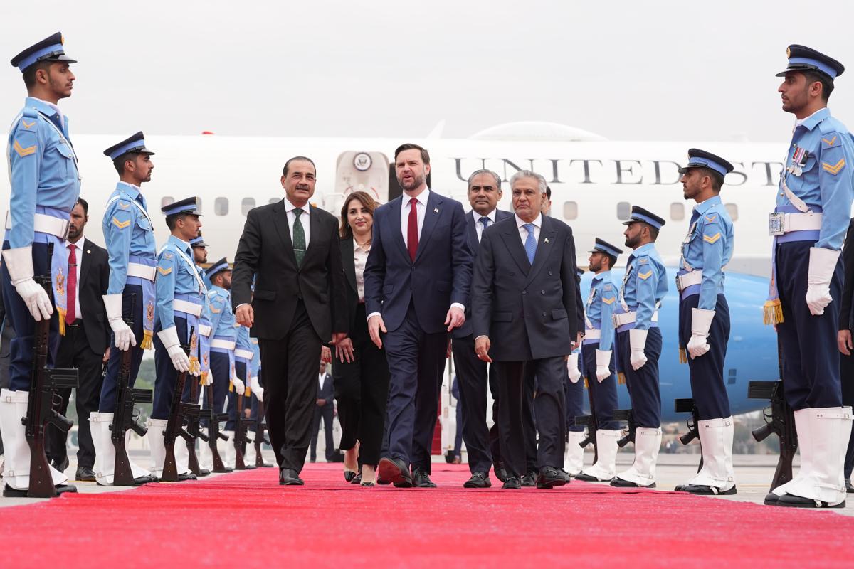 CENTCOM: İran'a Yönelik İkinci ABD Saldırı Dalgası Sona Erdi