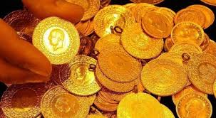 Çeyrek Altın Fiyatı Neden Geriliyor? Uzmanlar Fed ve Dolar Etkisini Açıkladı