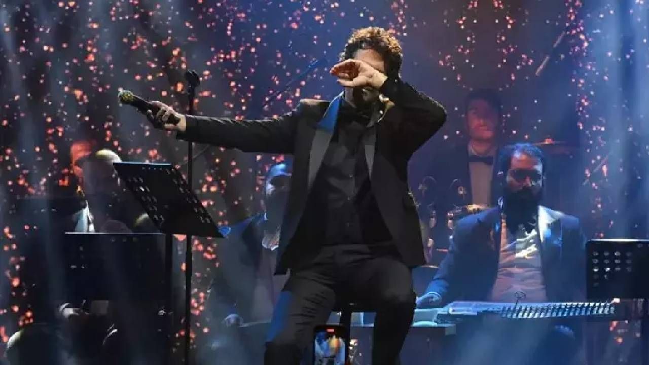 Ed Sheeran Sahnede Gözyaşlarına Boğuldu: Özgür Filistin Krizi Turneyi Sarstı