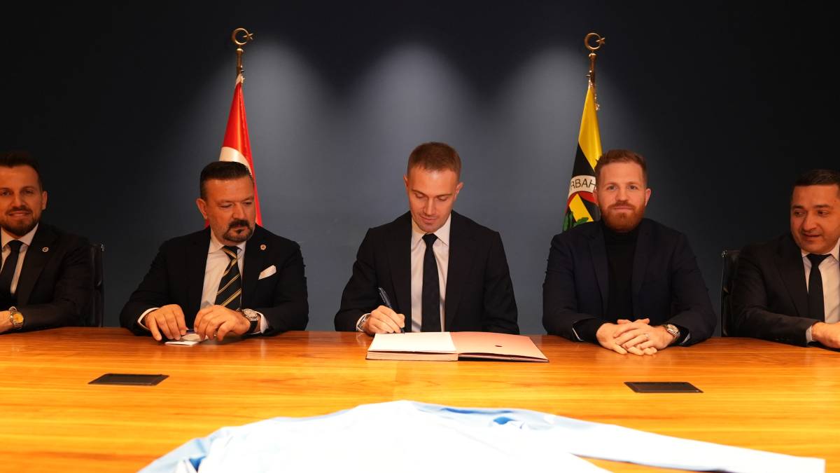 Emre Mor, NEC Nijmegen ile 2 Yıllık Sözleşmeye İmza Attı