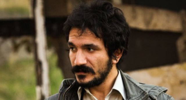 Erdal Beşikçioğlu'ndan Siyaset İtirafı: "Pişmanım, Hayal Kırıklığı Yaşıyorum"