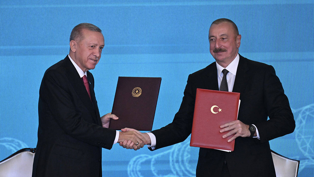 Erdoğan, Aliyev ve Mirziyoyev Bişkek'te Önemli Temaslarda Bulundu