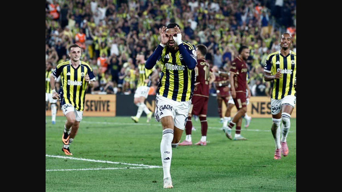Fenerbahçe-Alanyaspor Maçı Yorumları: Hakem Kararları ve Kartal'ın Açıklamaları