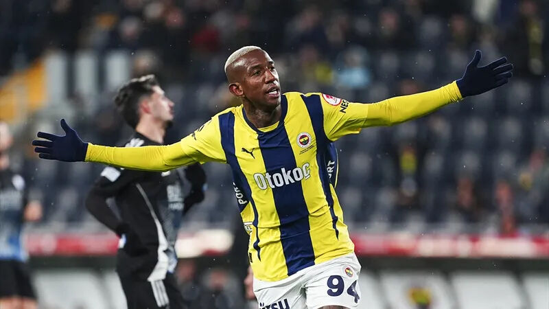 Fenerbahçe'de Talisca Şoku: Konyaspor Kadrosundan Çıkarıldı!