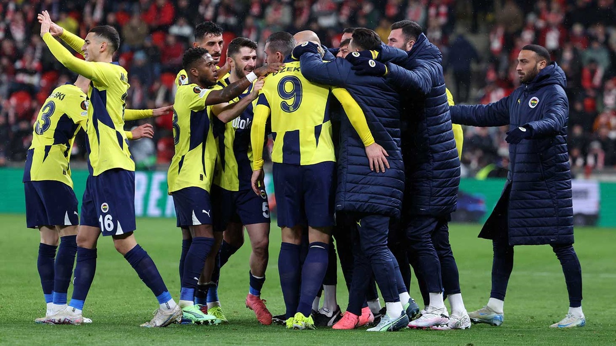 Fenerbahçe, Şampiyonlar Ligi'nde Slavia Prag'a Karşı: 2 Eksik Var