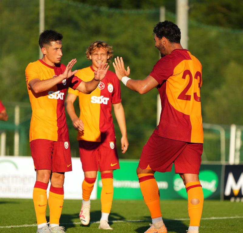 Galatasaray'ın Avusturya Kampı Sona Erdi: İstanbul'a Dönüş