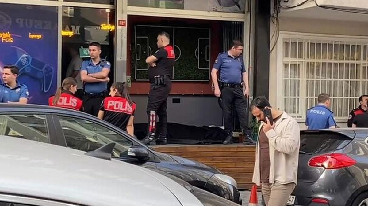 Gaziosmanpaşa'da Oyun Salonuna Silahlı Saldırı: İşletme Sahibi Yaralandı