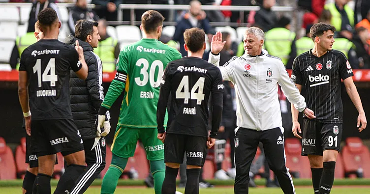 Hradec Kralove-Beşiktaş Maçının Hakemi Açıklandı: Kartal'ın Hazırlıkları Sürüyor