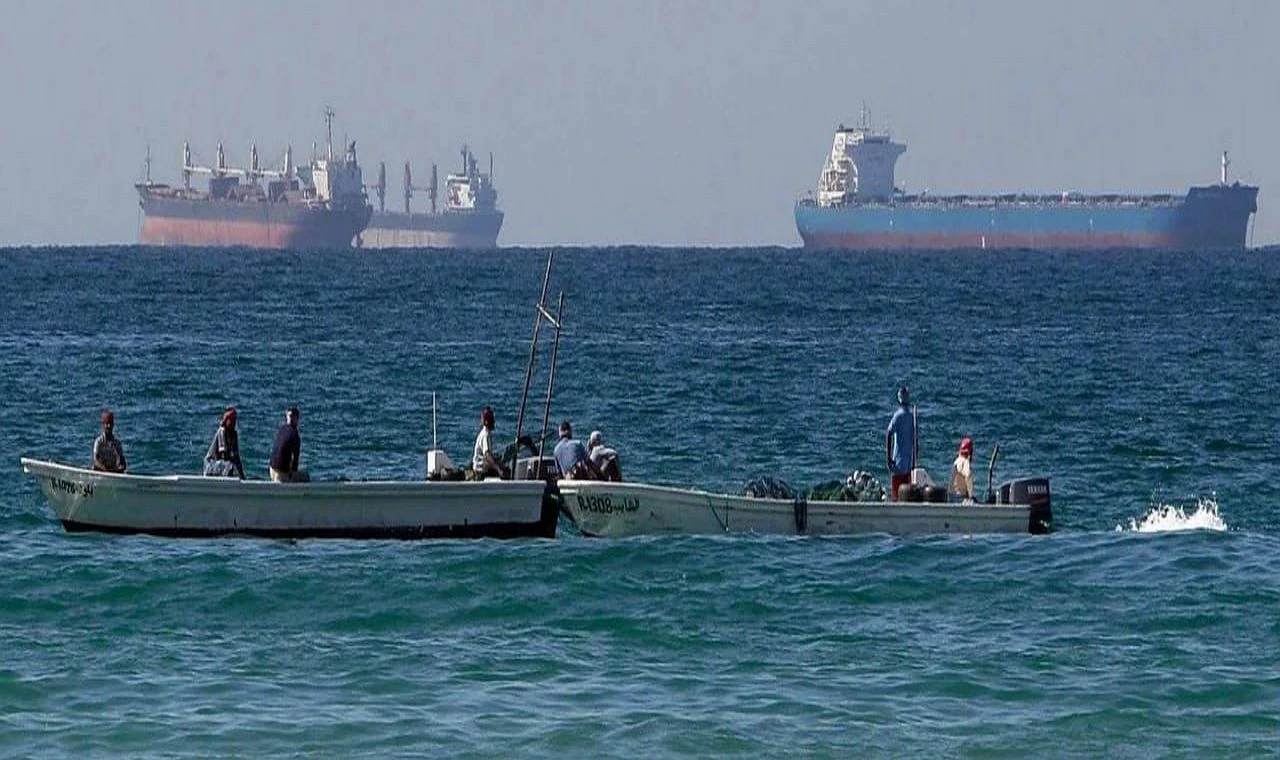 IMO Uyardı: Basra Körfezi'nde Yaklaşık 400 Gemi ve 6 Bin Denizci Mahsur