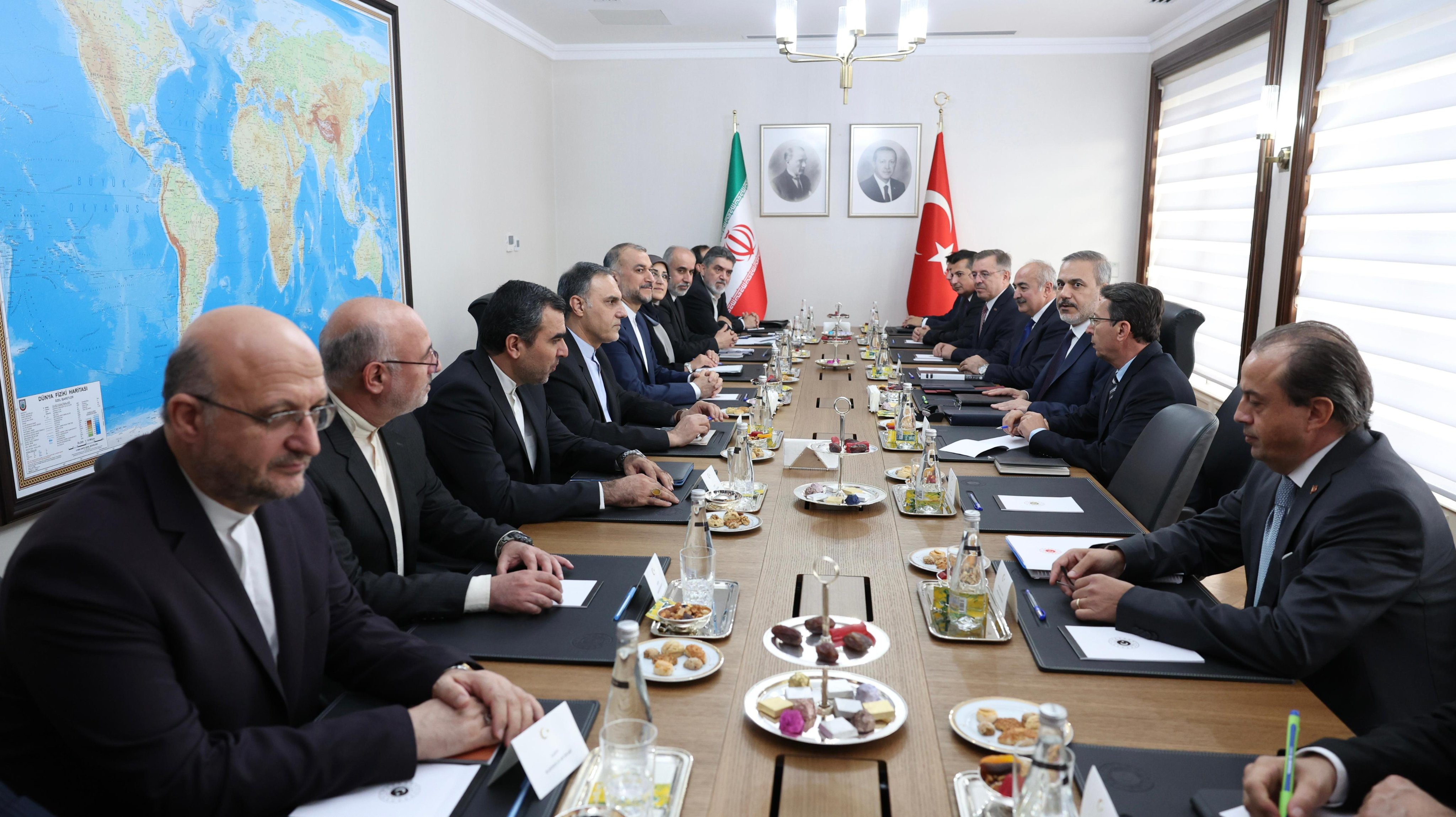 İran Dışişleri Bakanı'ndan ABD'ye: 'Ekonomik Operasyonlar Tekrarlanan Senaryo'