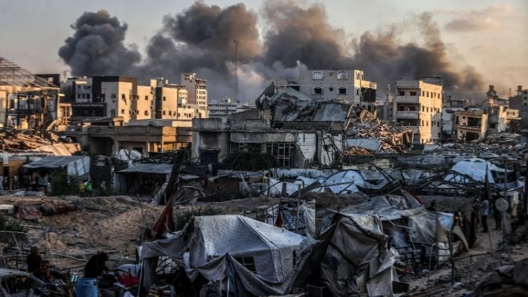 İsrail'in Gazze'deki Saldırısında 1'i Çocuk 5 Filistinli Hayatını Kaybetti