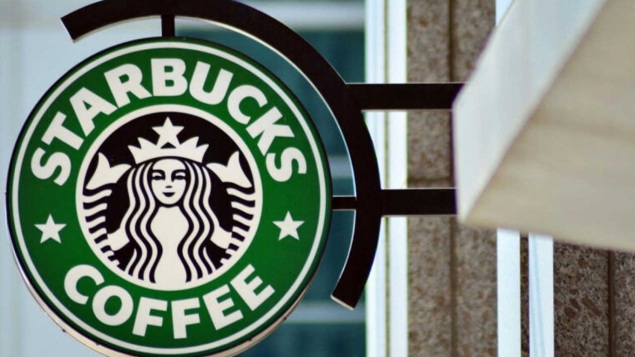 Kahve Devi Starbucks, Kuzey Amerika'da 250 Mağazasını Kapatıyor