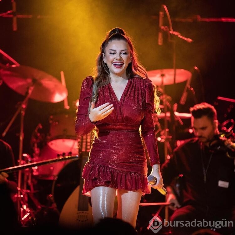 Karnı Burnunda Atiye Konser Öncesi Fenalaştı: Sağlık Durumu Nasıl?