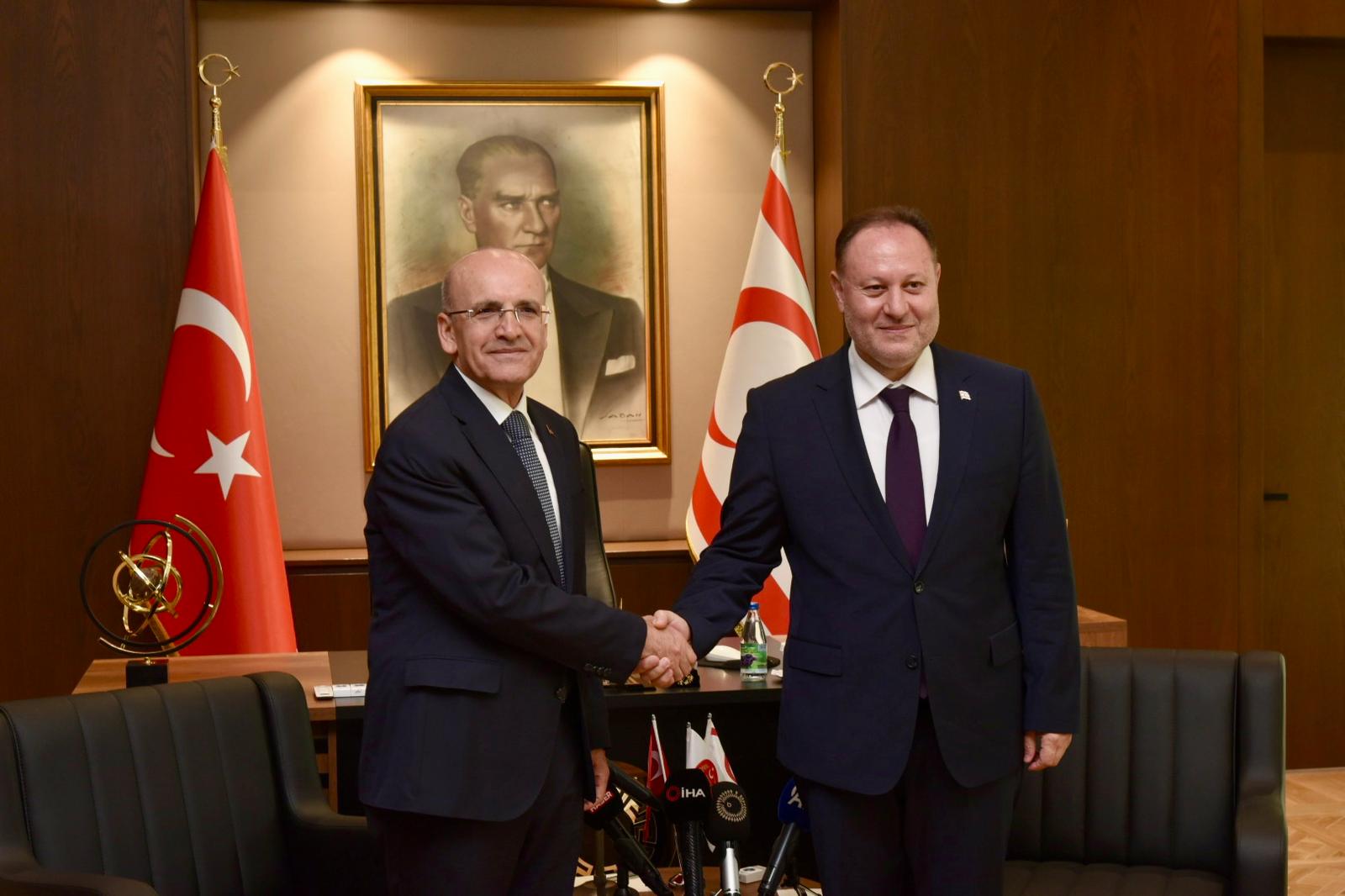 KKTC Meclis Başkanı Öztürkler: Egemen Eşitliğimiz Müzakere Edilemez