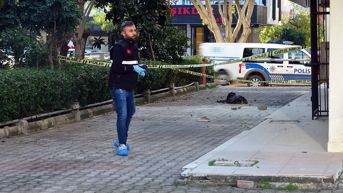 Kocaeli'de Kan Donduran Cinayet: Kadın Sokak Ortasında Öldürüldü