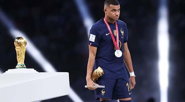 Kylian Mbappe Dünya Kupası Tarihinin Yeni Gol Kralı: Messi'yi Geride Bıraktı