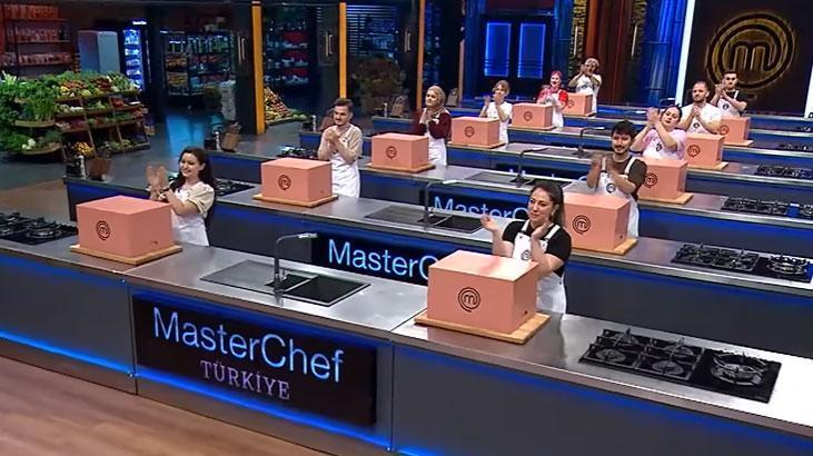 MasterChef'te 14. Ana Kadro Üyesi Belli Oldu: Kübra 1 Ağustos 2026'da Önlüğü Kaptı