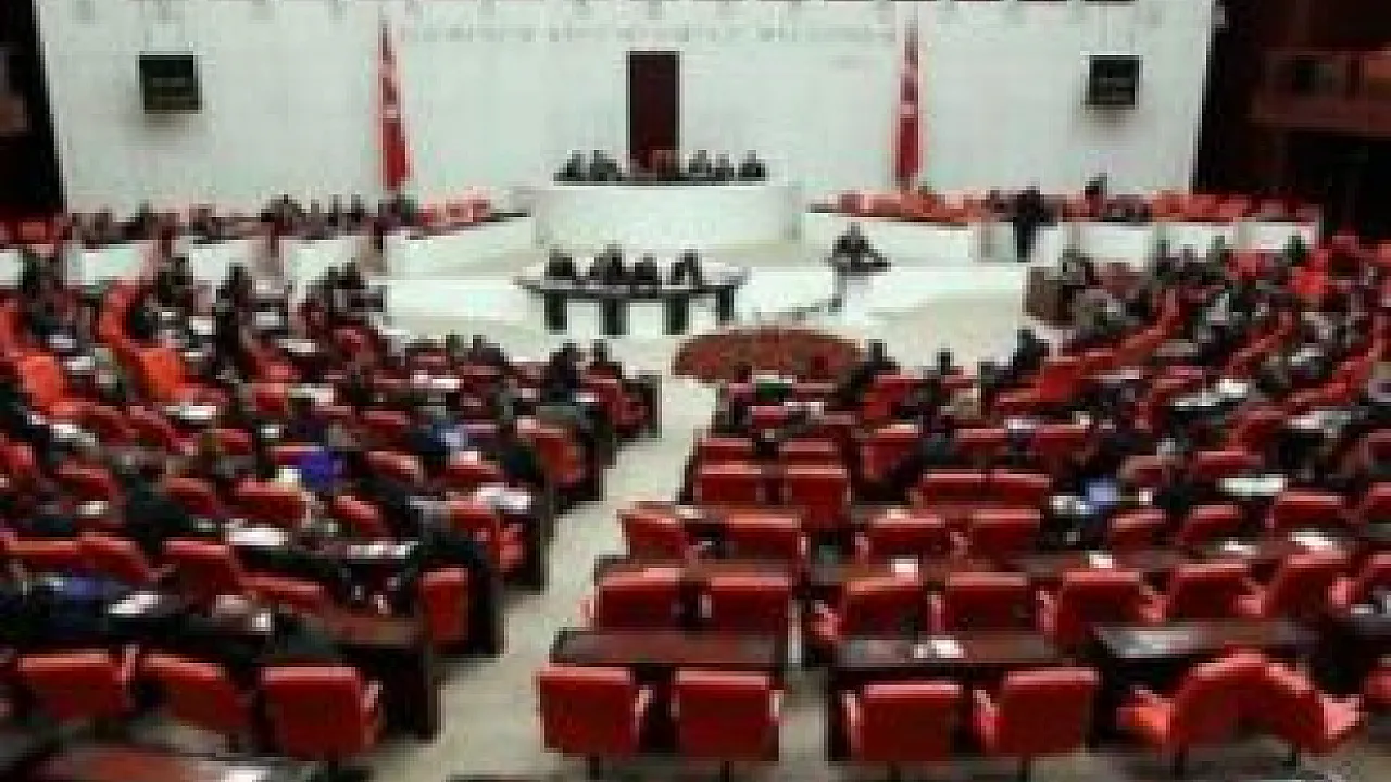Meclis'te Vekil Krizi: Şehit Yakınları ve Gazilerle İlgili Yasa Teklifi Yarına Kaldı