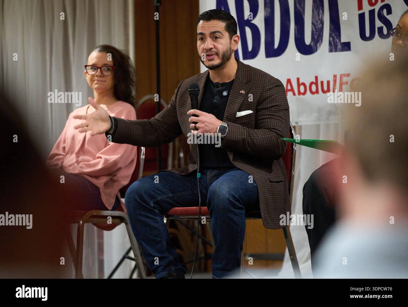 Michigan'da İlk Müslüman Senatör Adayı Abdul El-Sayed: Kasım Seçimi Kritik