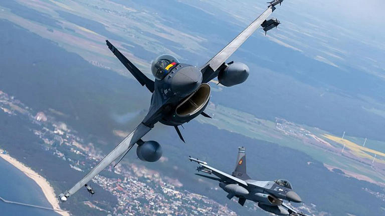 NATO Savaş Uçakları Litvanya Hava Sahasına Giren İHA'yı Düşürdü: Alarm