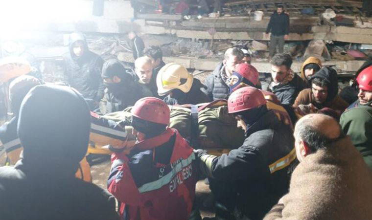 Nepal Sel Felaketi: 10 Gün Sonra Gelen İki Mucize Kurtuluş
