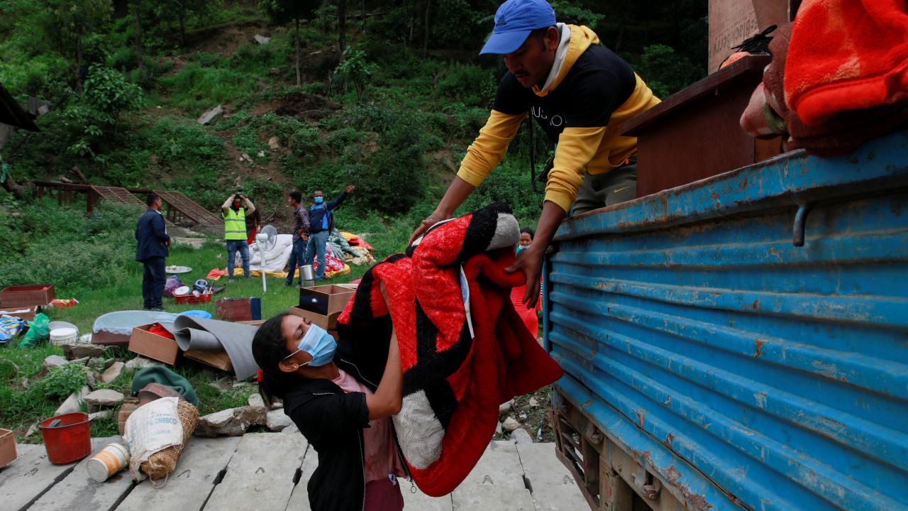 Nepal ve Tibet'te Sel ve Heyelan Dehşeti: Yüzlerce Kişi Kayıp