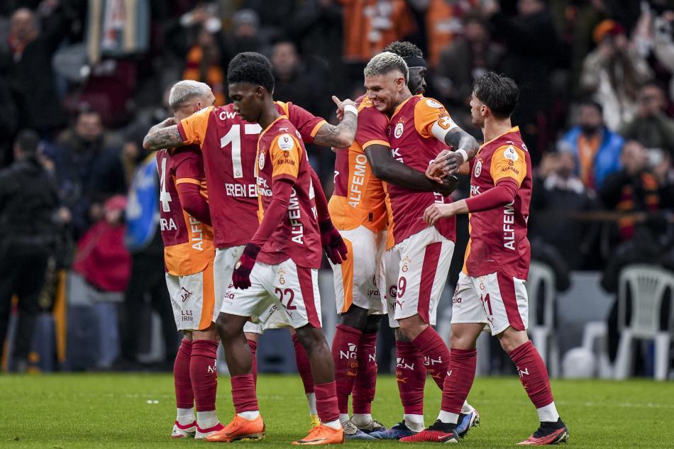 Nihat Kahveci'den Galatasaray-Çorum FK Maçı Yorumu: Transfer Mesajı Alınmalı