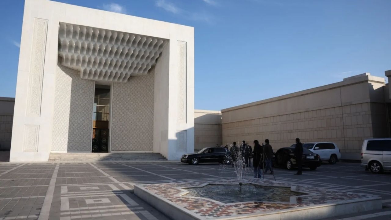 Nijer Başkenti Niamey'de Cumhurbaşkanlığı Sarayında Yoğun Silah Sesleri