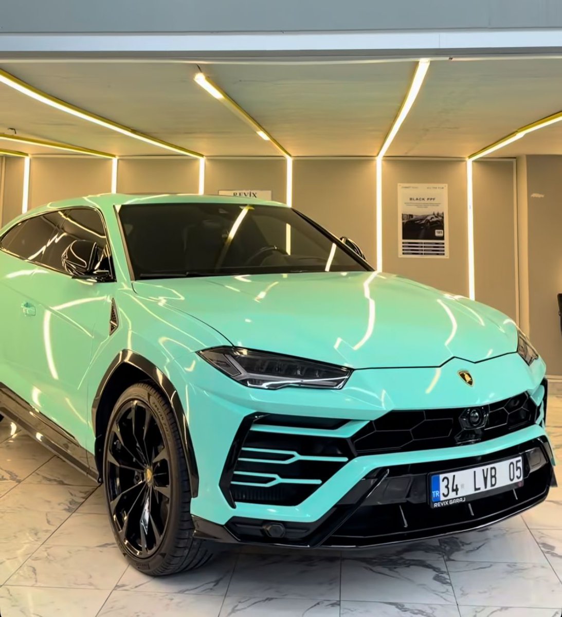 Orkun Kökçü'nün Yeni Lamborghini Urus'u 50 Milyon TL Değeriyle Dikkat Çekti